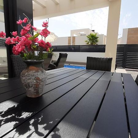 Villa Wilhelmina Torrevieja Exterior foto
